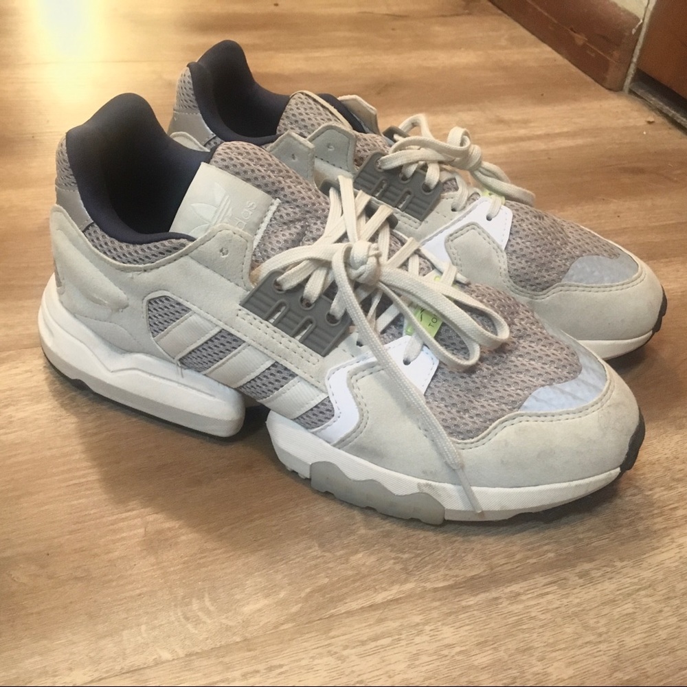 Adidas Sneakers